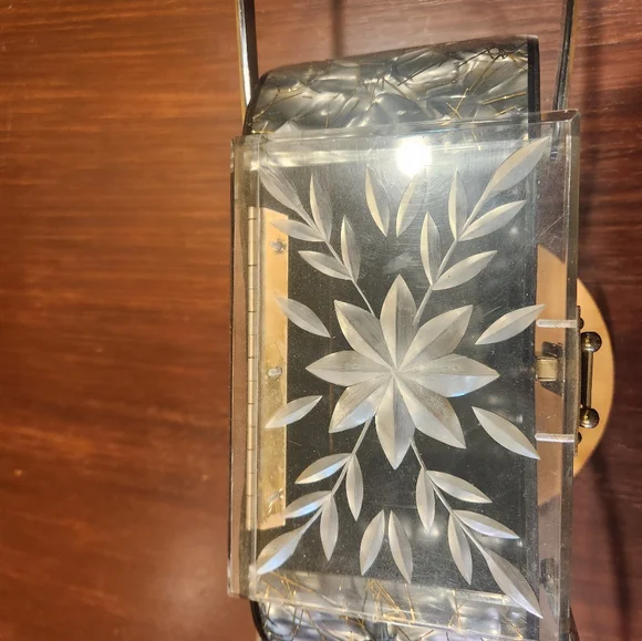 Vintage 1950s Lucite Confetti Bag carved panel top and hand strap - Picture 7 of 10